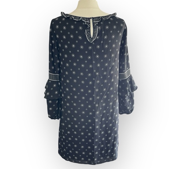 NWT MAX STUDIO Long Ruffle Sleeve Shift Dress, Medium - Picture 5 of 9